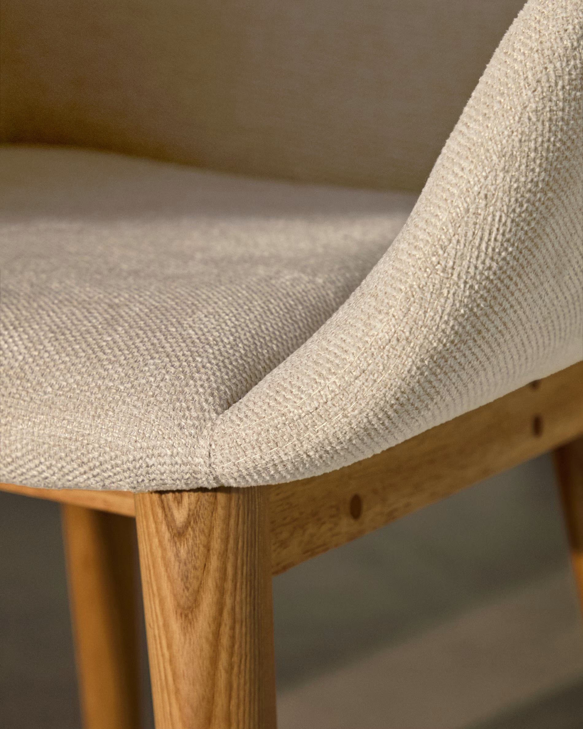 Konna Chair | Beige Natural Finish