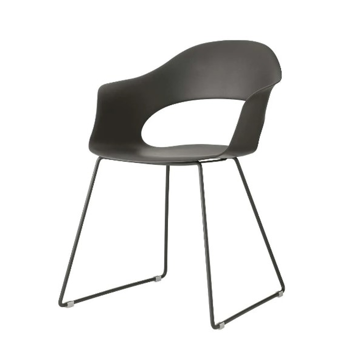Remii T. Chair