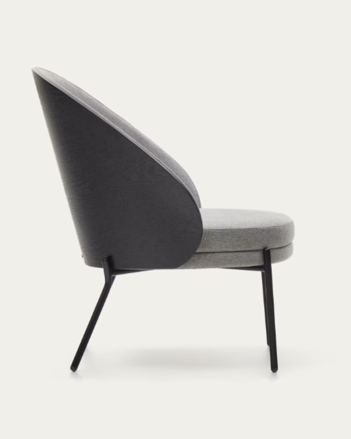 Eamy Armchair