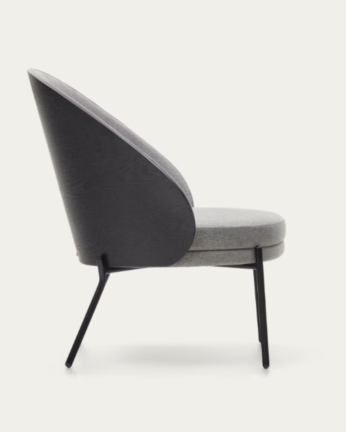 Eamy Armchair