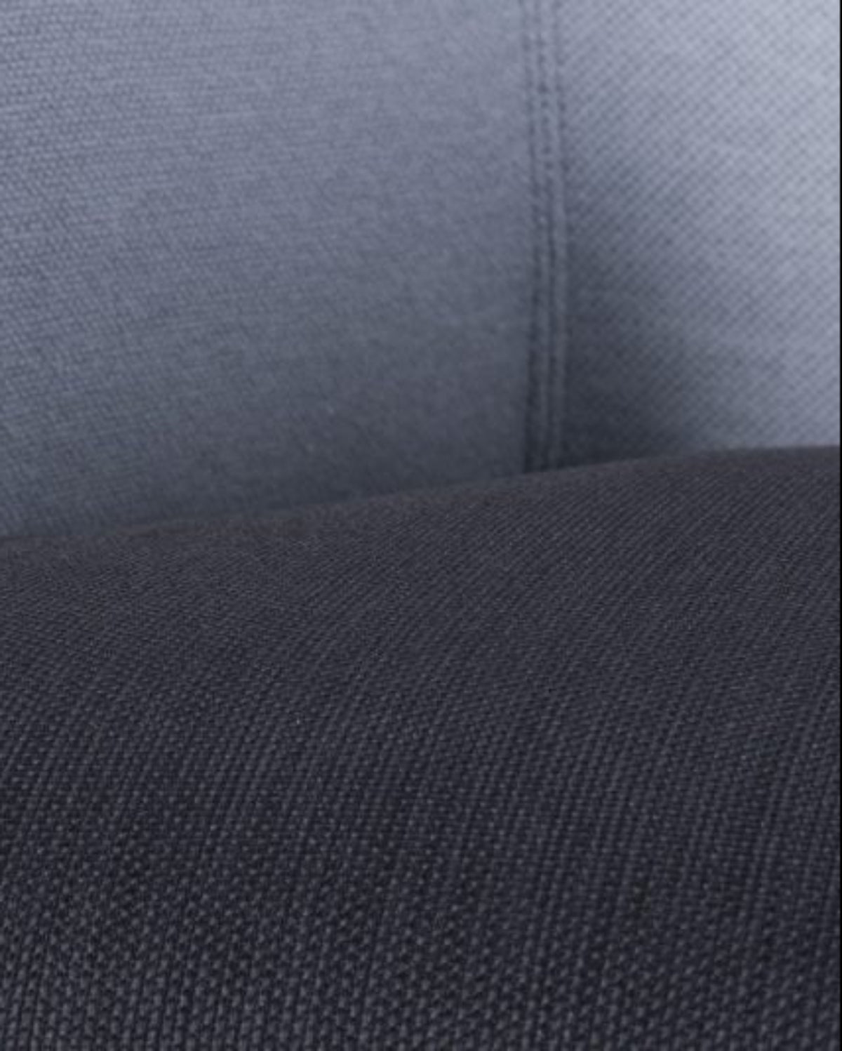 Mataas High Back Lounge