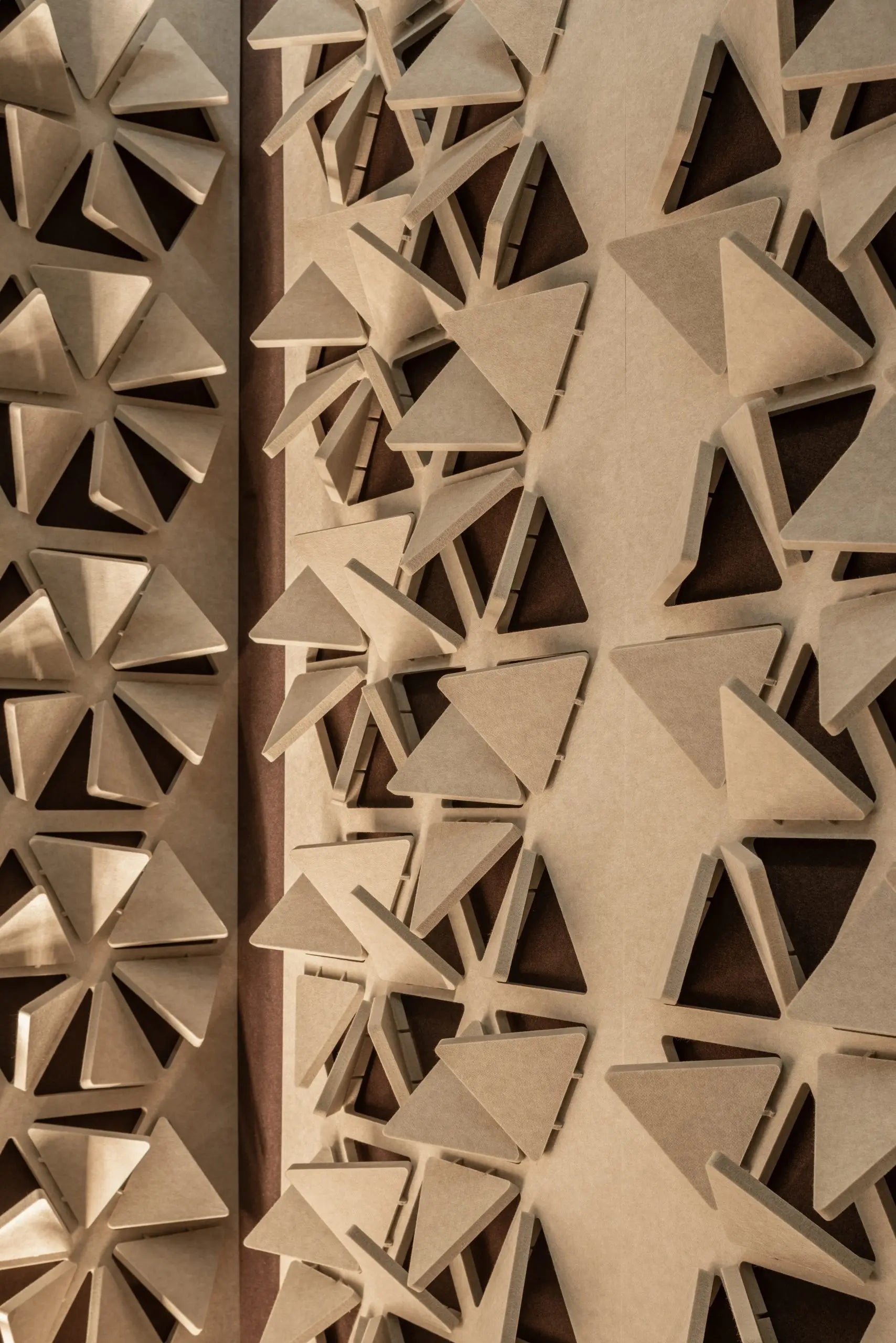 Cascade™ Hanging Screens