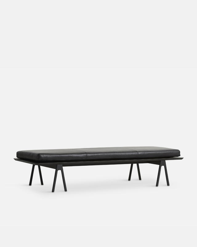 Level Daybed | Black/Black