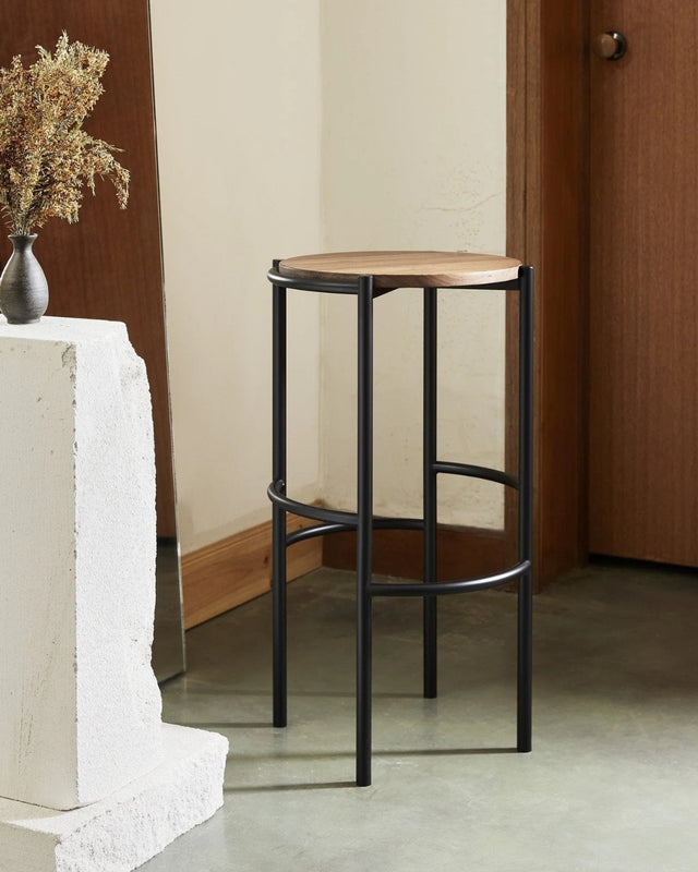 Fomu Counter and Bar Stool