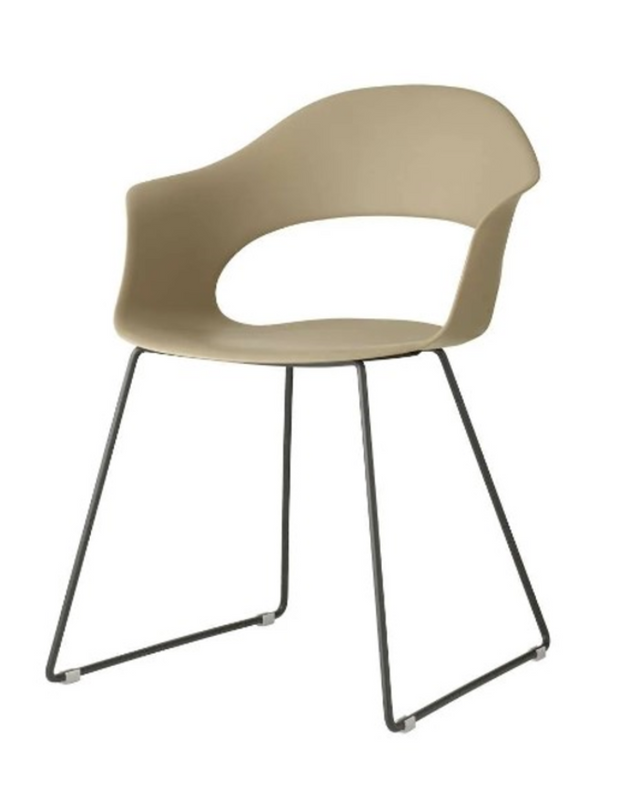 Remii T. Chair