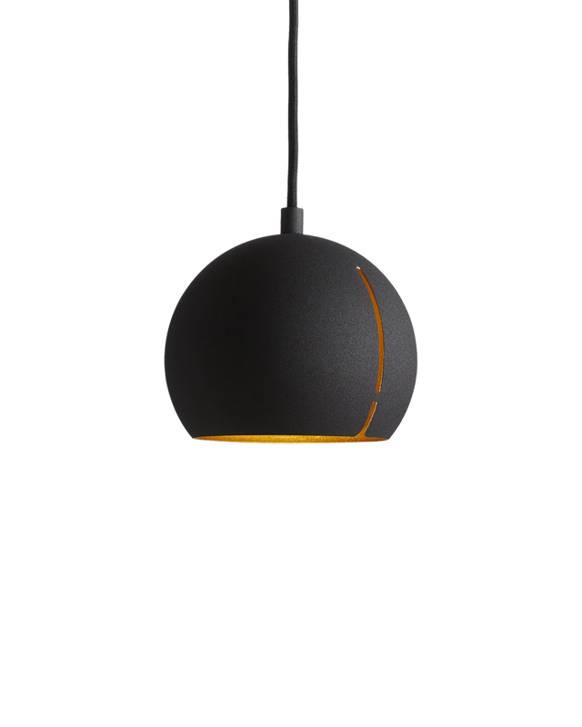 Gap Pendant (Round) | Black