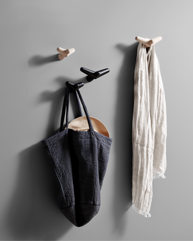 Tail Wing Hook (Small) | Oak