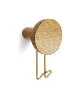 Around wall hanger in oak with satin brass hook — large size from WOUD.