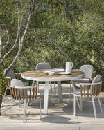 Swing Round Table