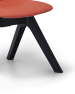Unica 5 Seat Beam ‘Alta’ Leg