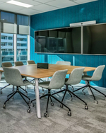Unica Swivel Chair